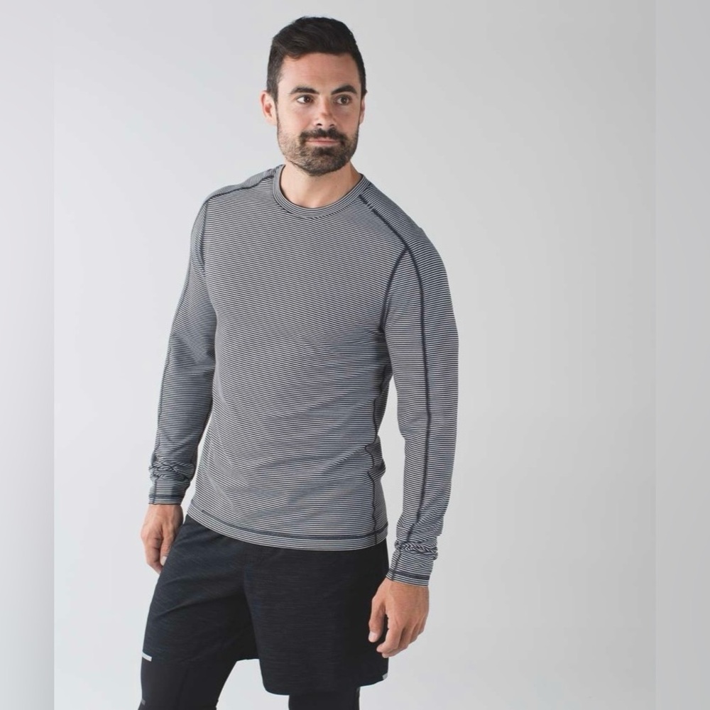 Lululemon Men’s Striped Surge Warm Long Sleeve Crew Size Large